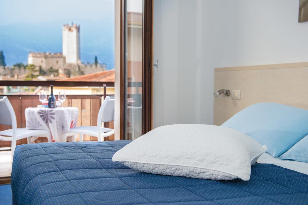 Hotel Erika Malcesine Værelse billede
